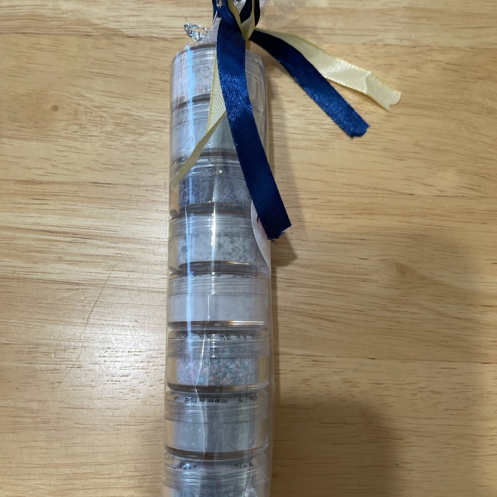 Gigi’s nail dips .33oz never opened